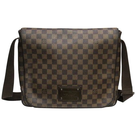 LOUIS VUITTON Damier Canvas Brooklyn GM Messenger Bag